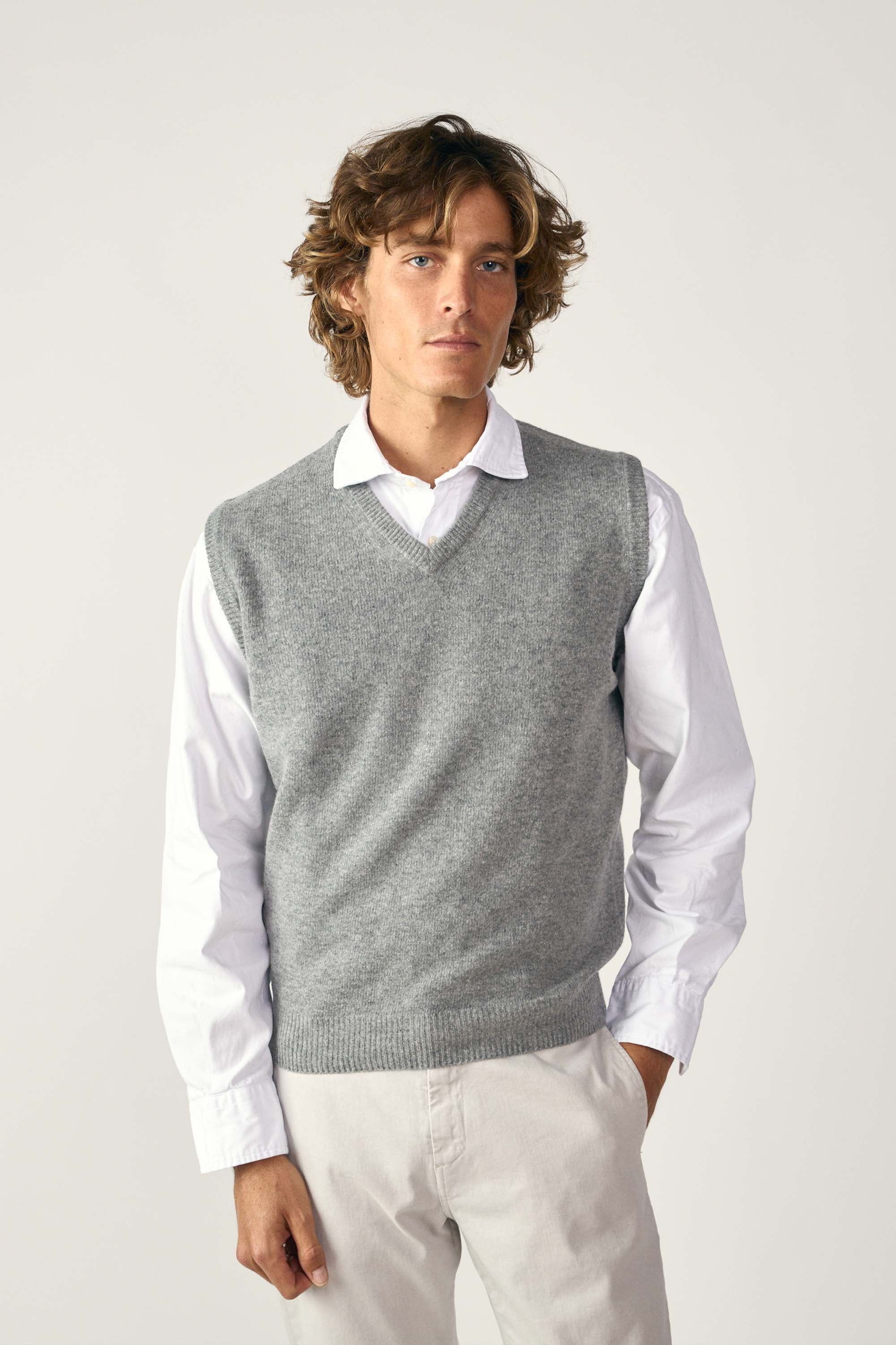 Chaleco Cuello Pico Lambswool - Gris Claro