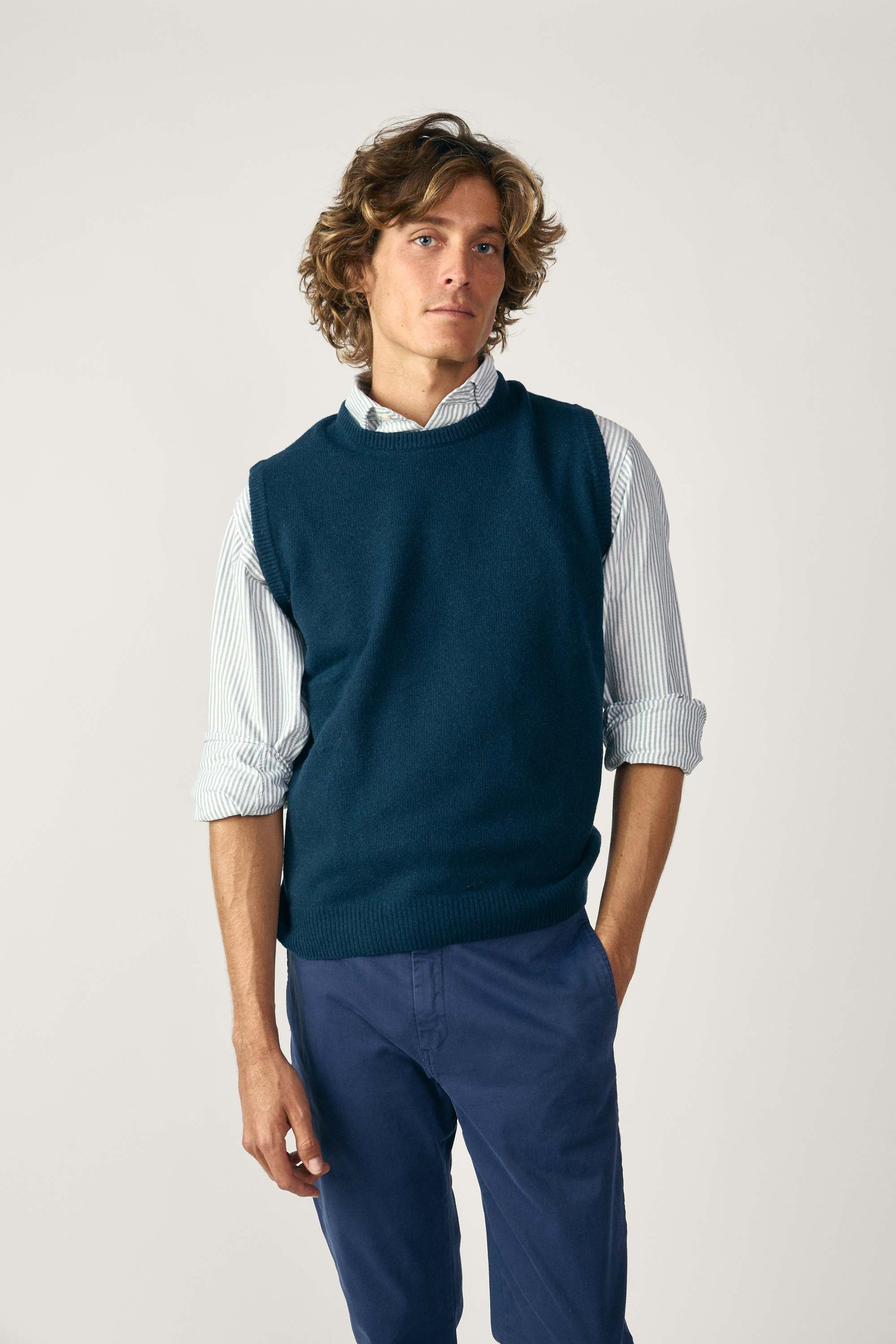 Chaleco Cuello Redondo Lambswool - Azul Petróleo