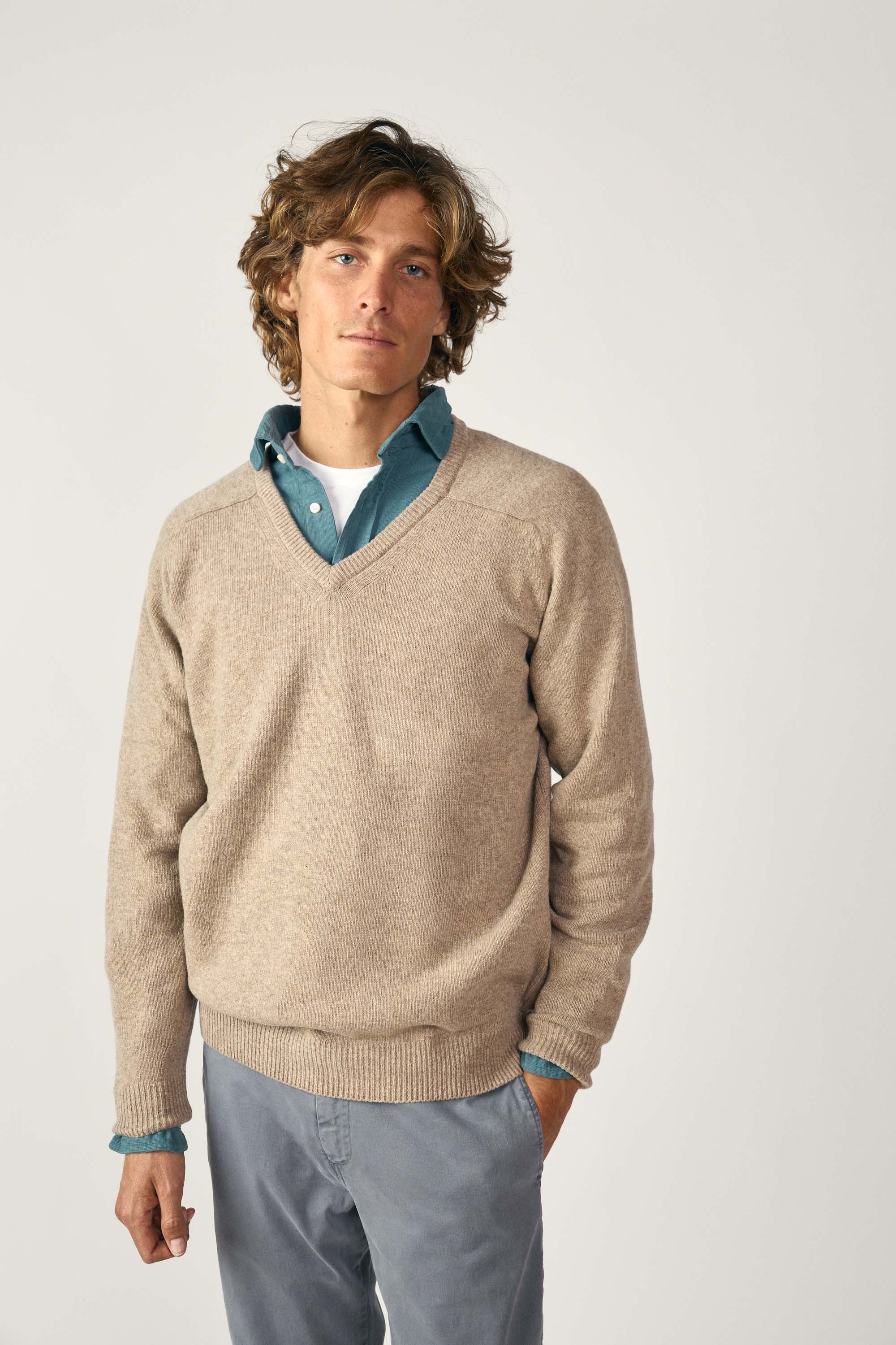 Jersey Cuello Pico Lambswool - Beige Tostado