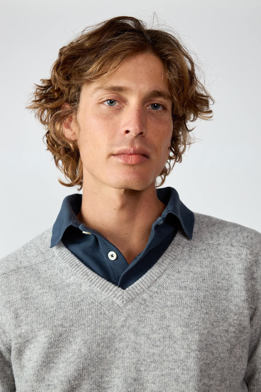 Jersey Cuello Pico Lambswool - Gris Claro