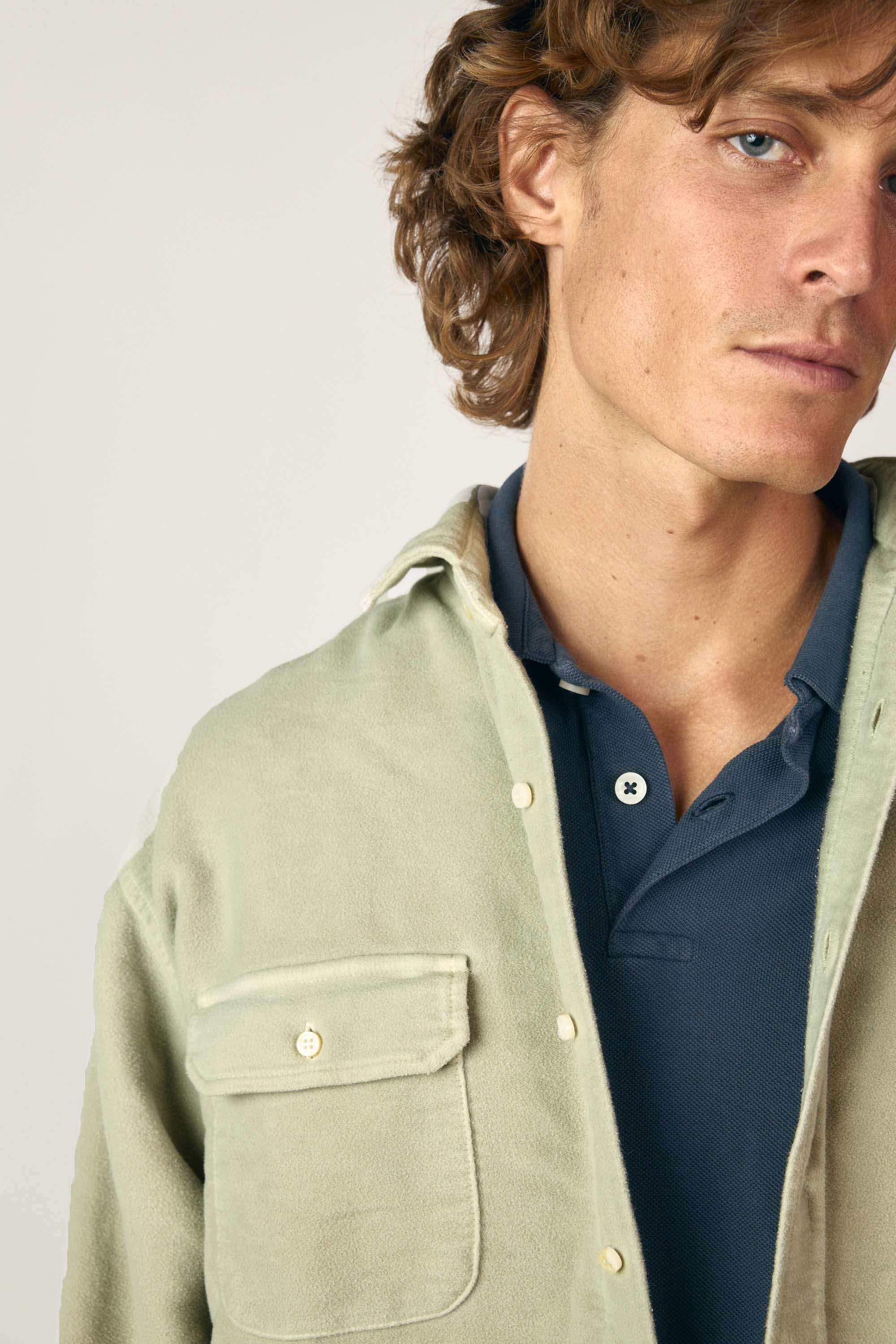 Camisa de Velvetón Cuatro Bolsillos - Verde Claro