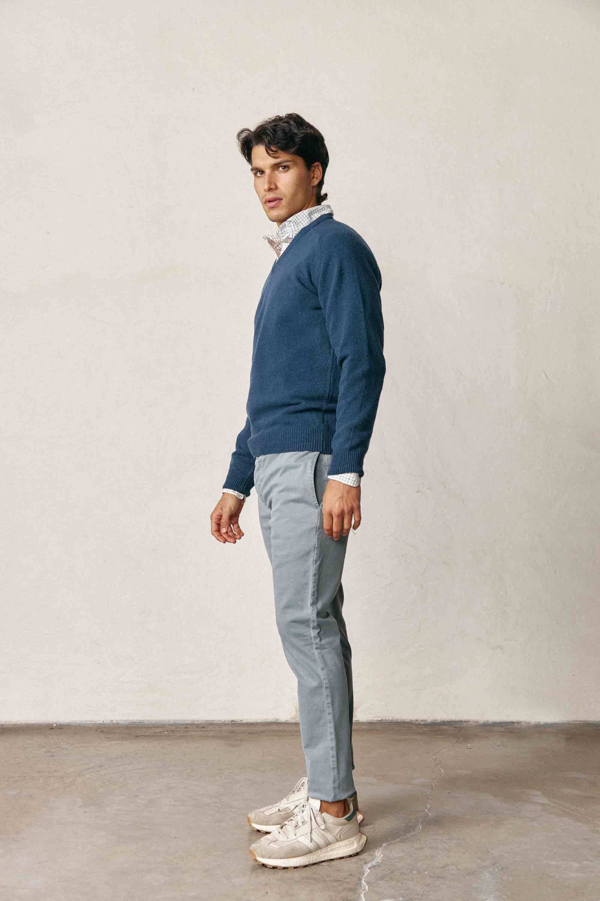 Jersey Cuello Pico Lambswool - Azul Petróleo