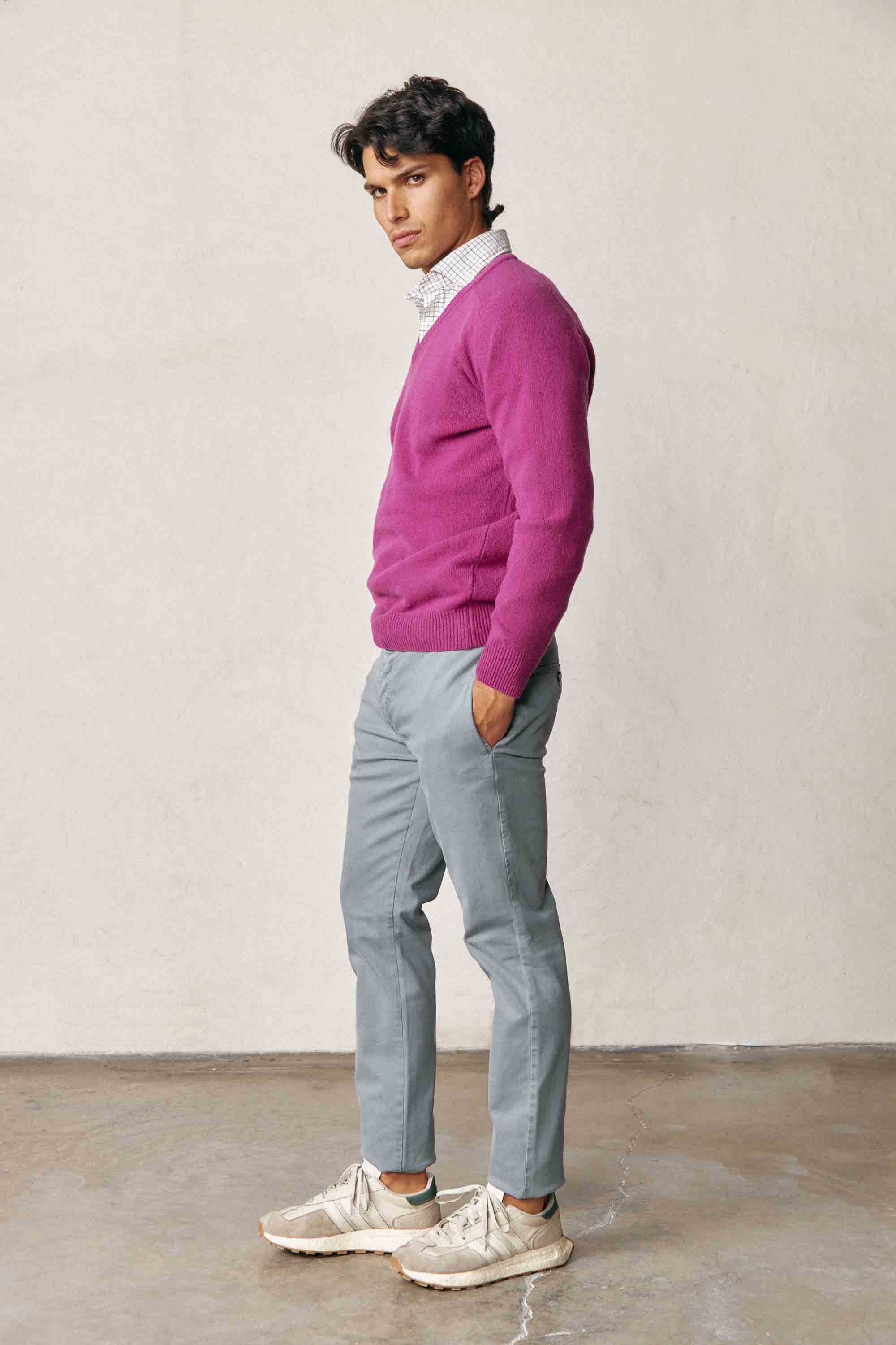 Jersey Cuello Pico Lambswool - Morado