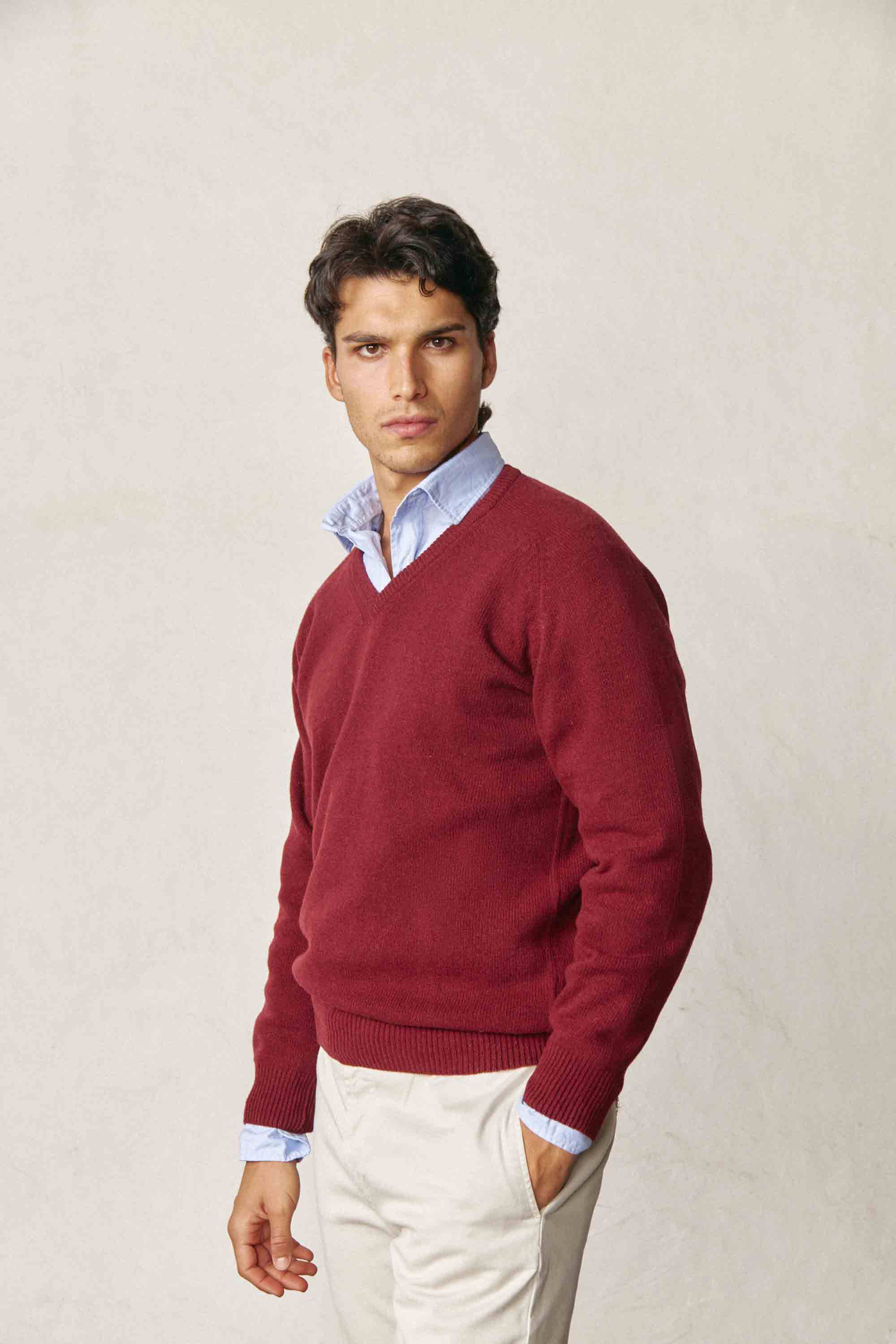 Jersey Cuello Pico Lambswool - Burdeos