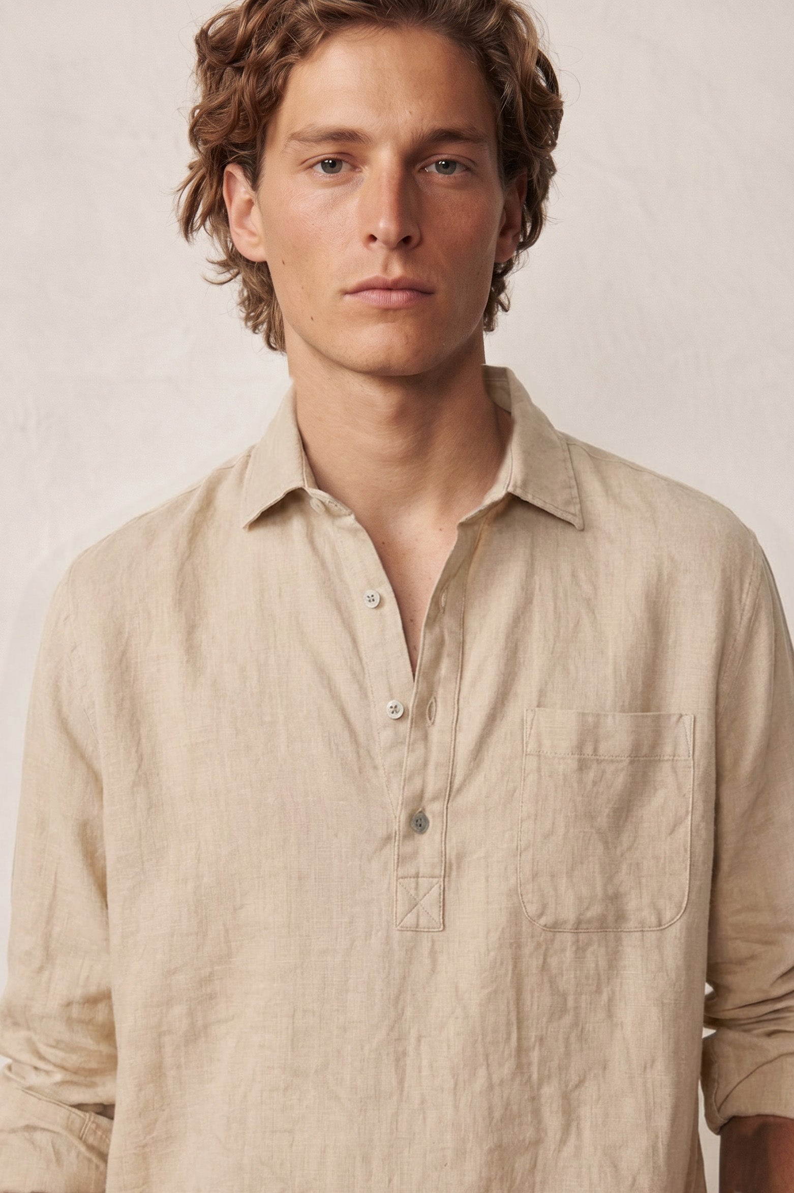 Polera de Lino - Camel (bolsillo) - Fernando de Cárcer