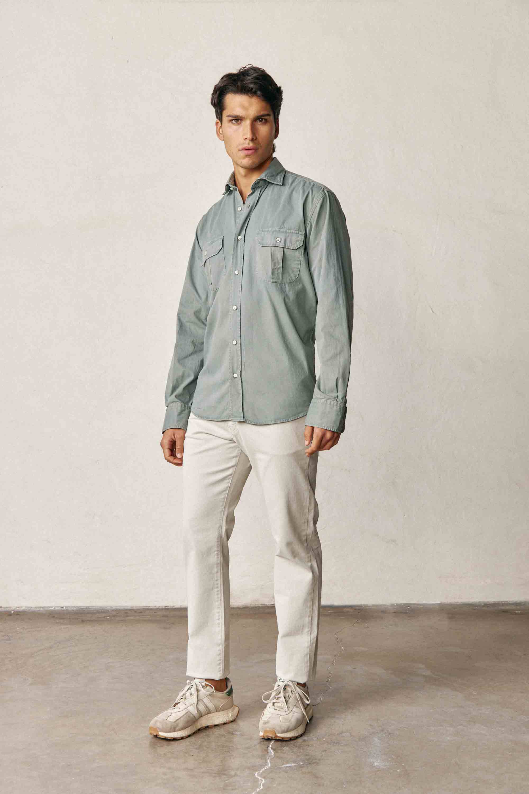Camisa de Popelín Dos Bolsillos - Verde Militar - Fernando de Cárcer