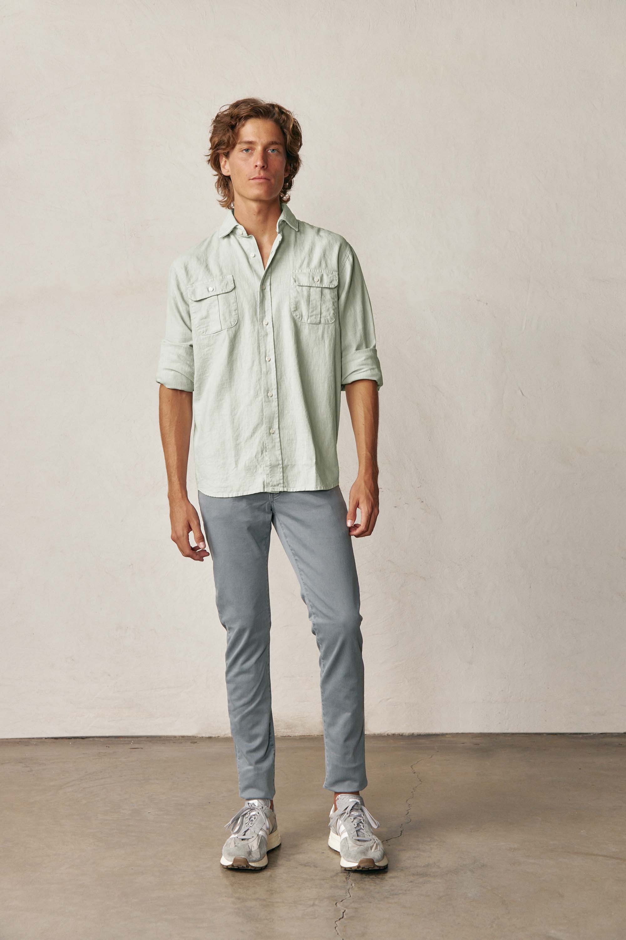 Camisa de Lino Dos Bolsillos - Piedra - Fernando de Cárcer