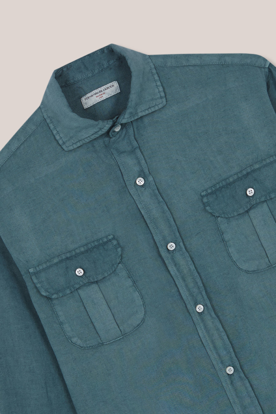 Camisa de Lino Dos Bolsillos - Verde Oscuro - Fernando de Cárcer
