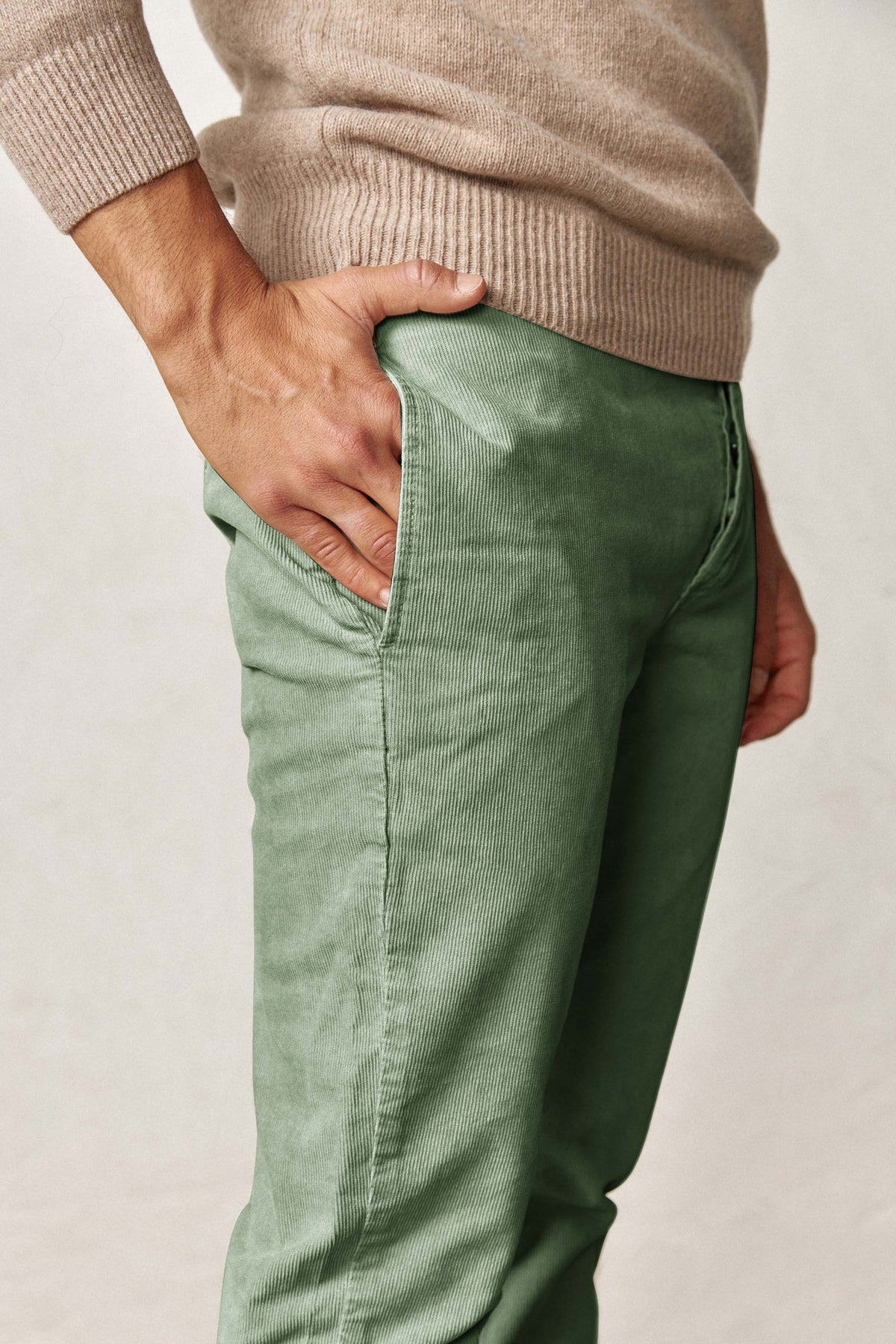 Pantalón Chino Micropana - Verde