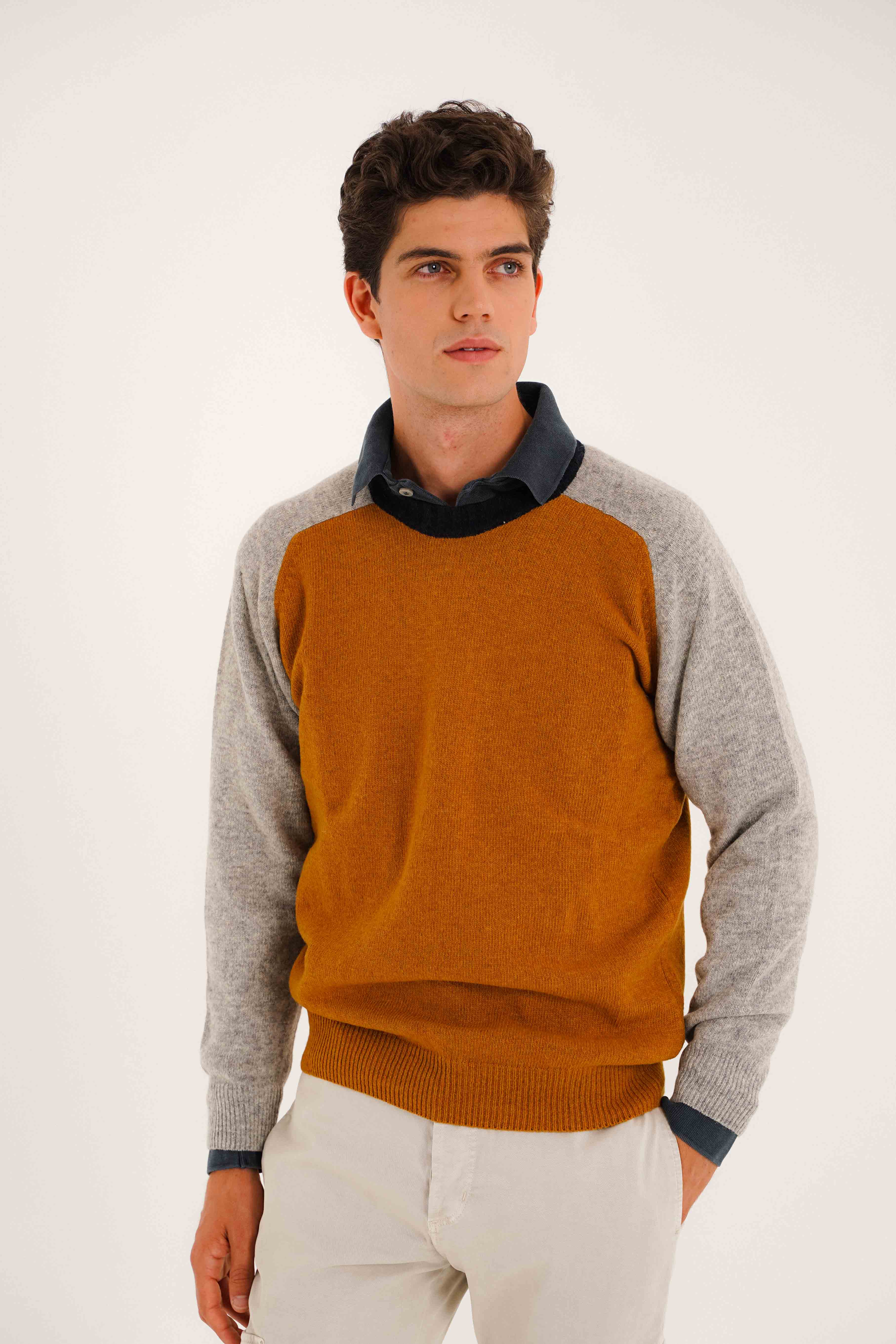 Jersey Cuello Redondo Lambswool - Camel & Gris - Fernando de Cárcer