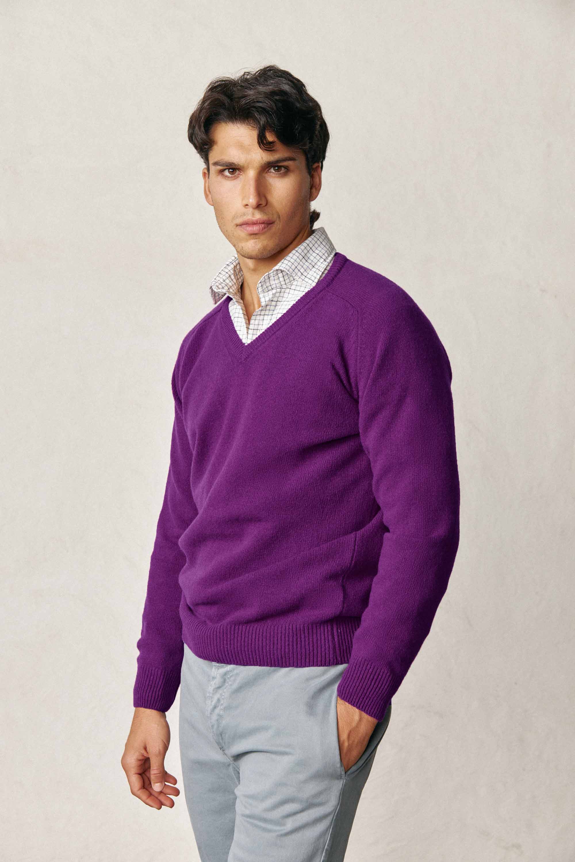 Jersey Cuello Pico Lambswool - Morado - Fernando de Cárcer