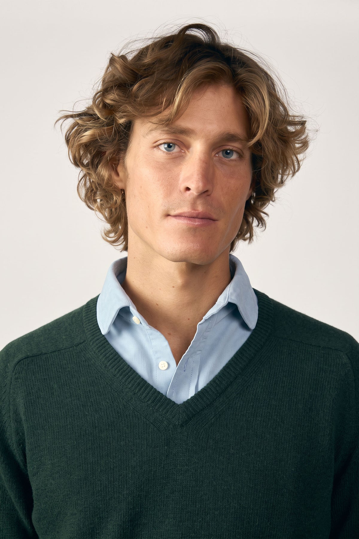Jersey Cuello Pico Lambswool - Verde Caza