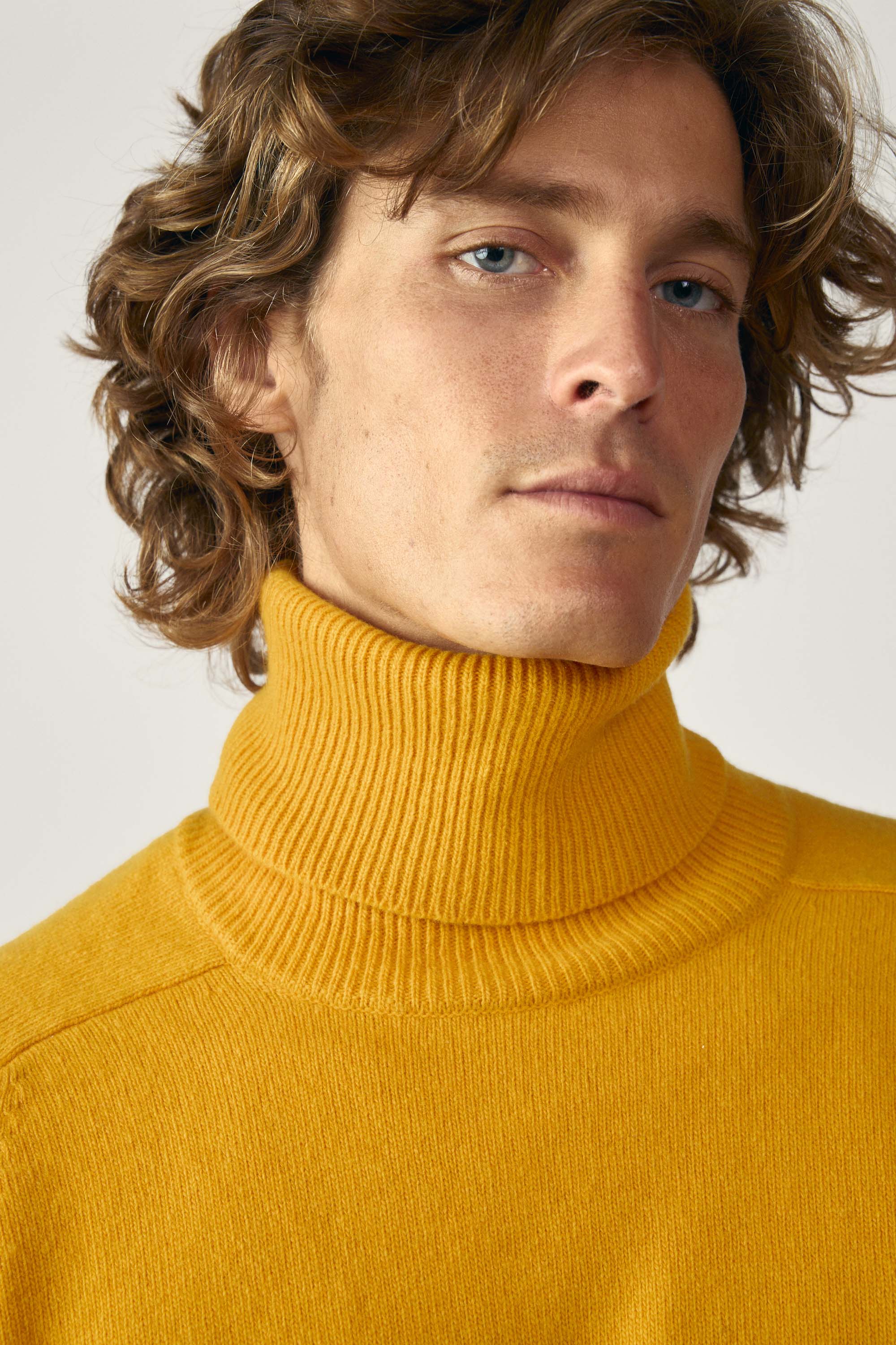 Jersey Cuello Vuelto Lambswool - Piña