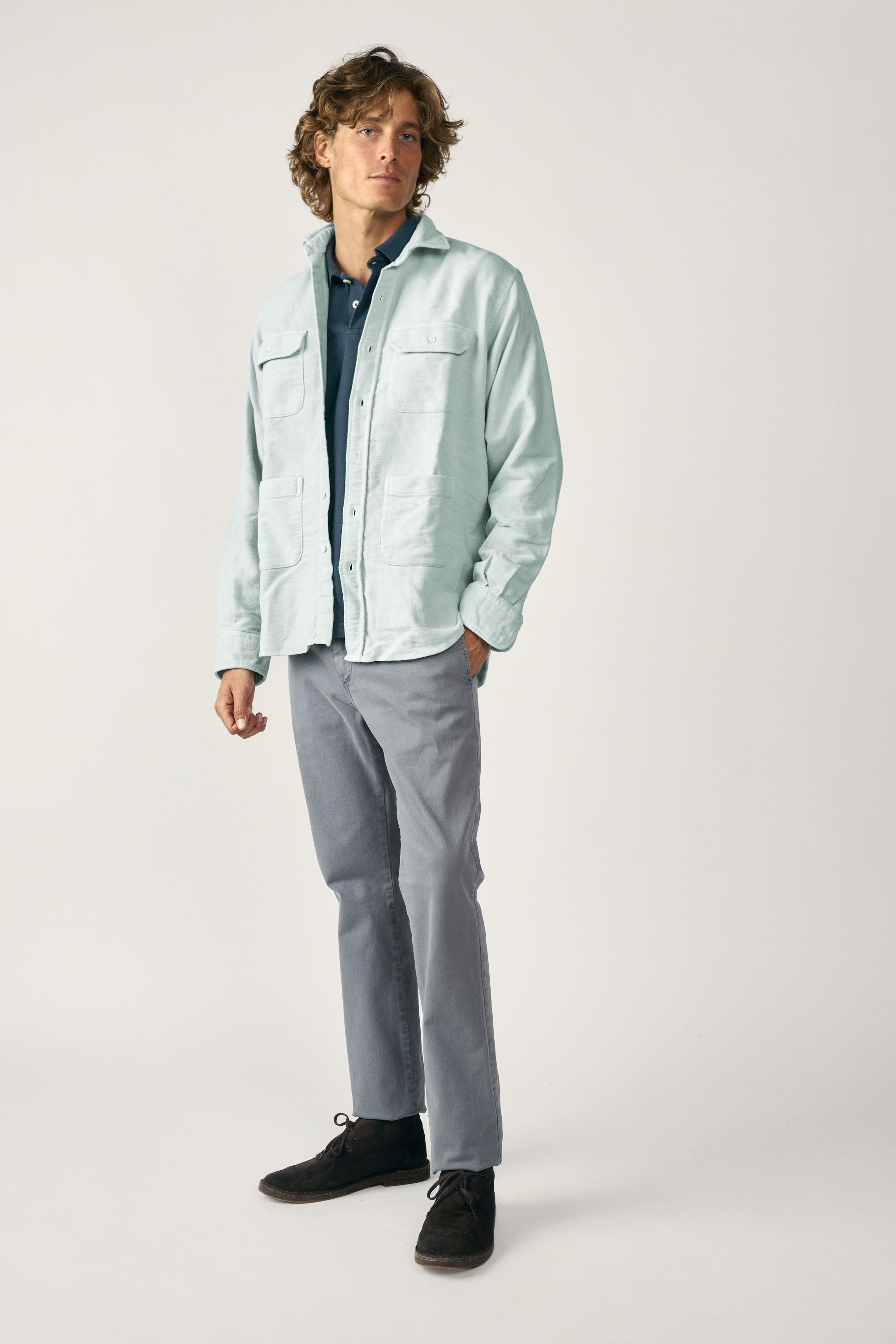 Camisa de Velvetón Cuatro Bolsillos - Celeste Claro