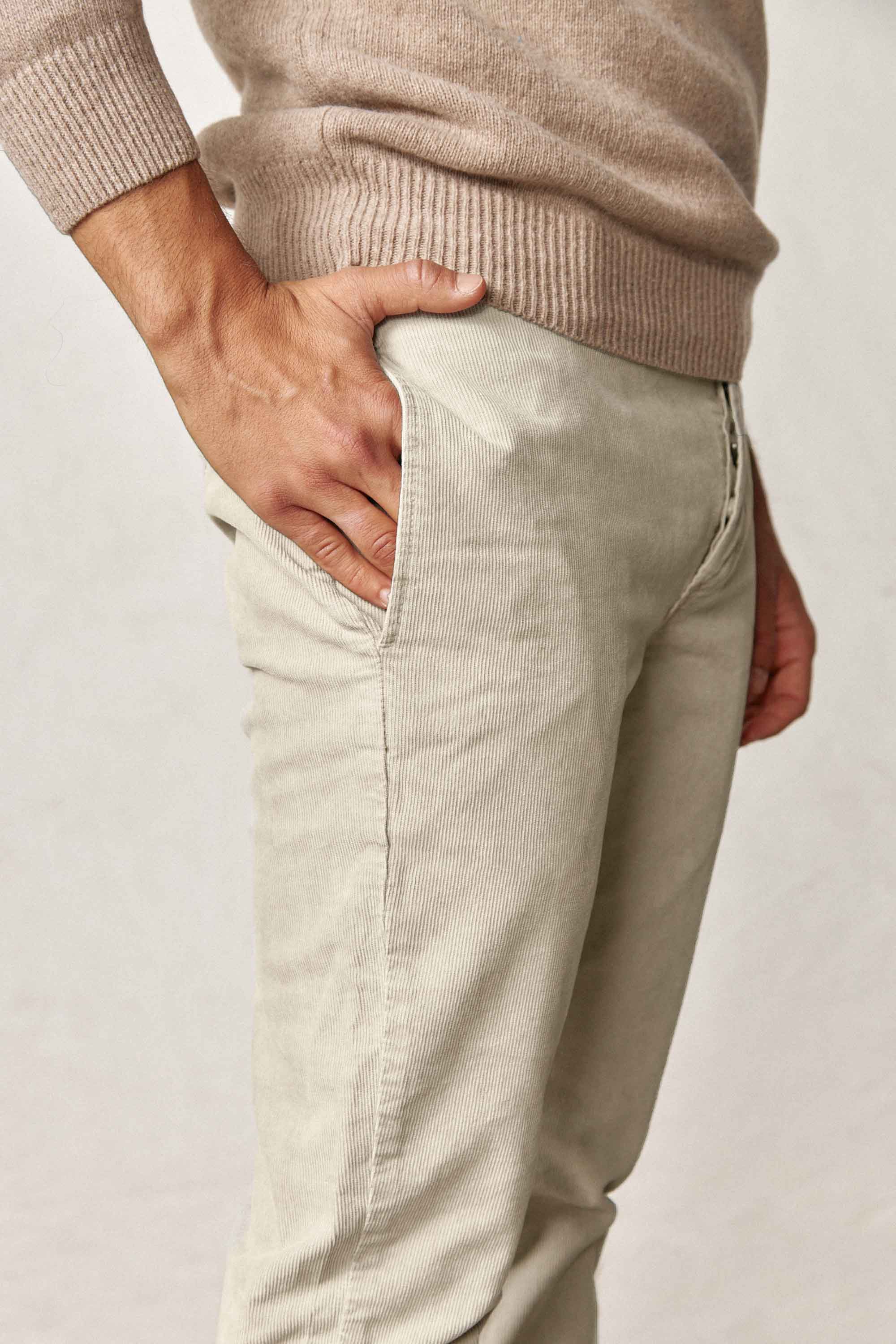 Pantalón Chino Micropana - Beige Tostado - Fernando de Cárcer