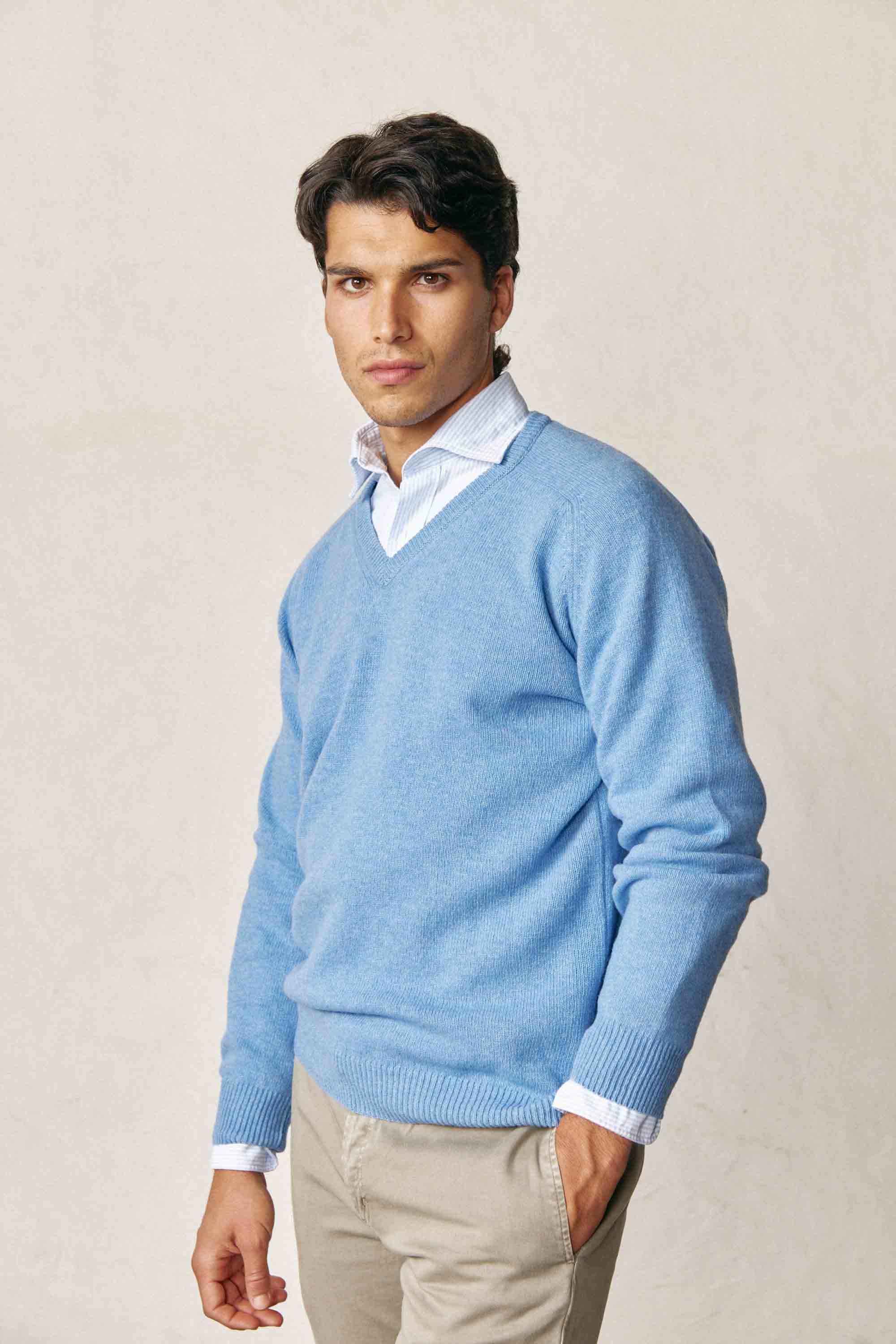 Jersey Cuello Pico Lambswool - Azul Claro