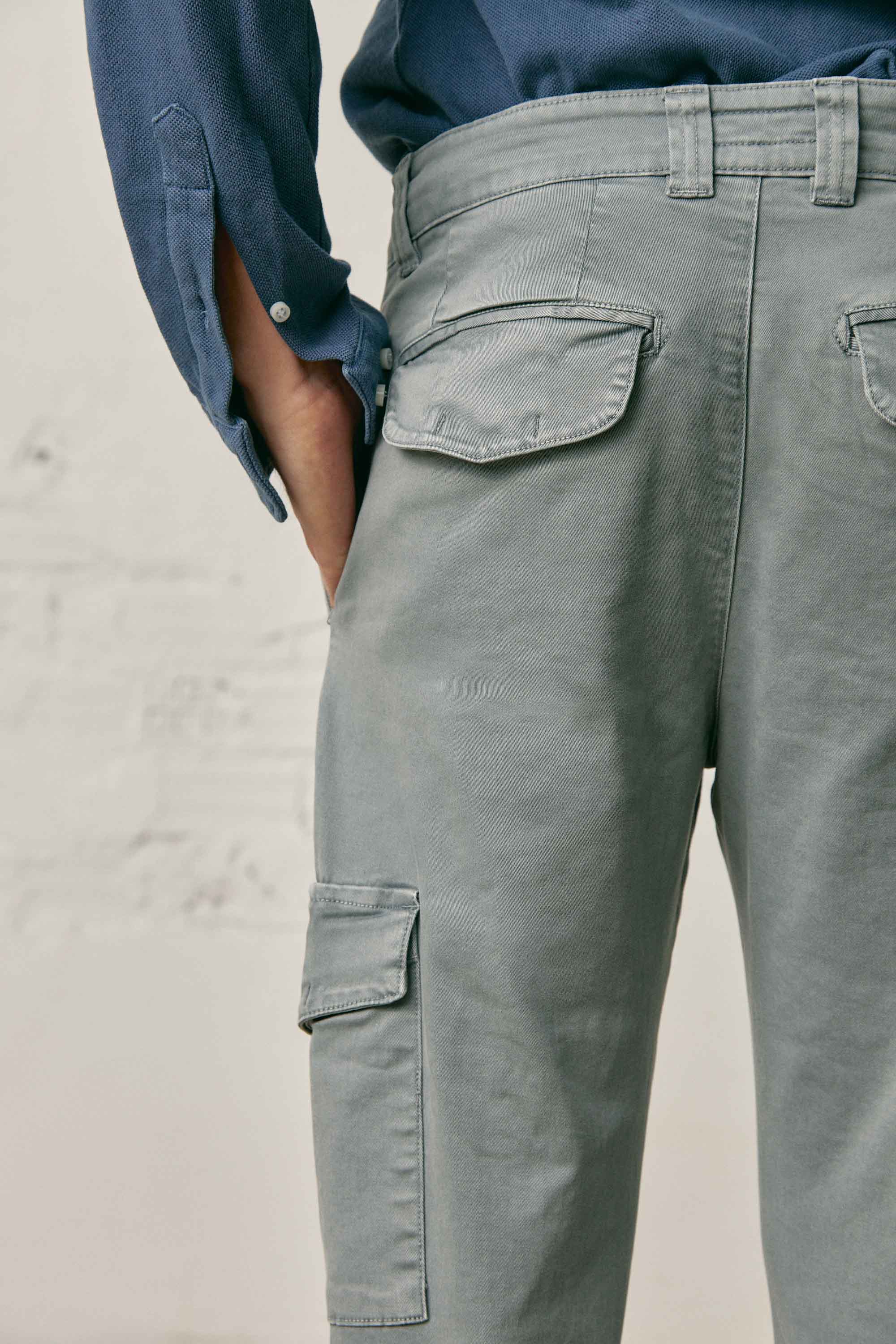 Pantalón Cargo -  Gris
