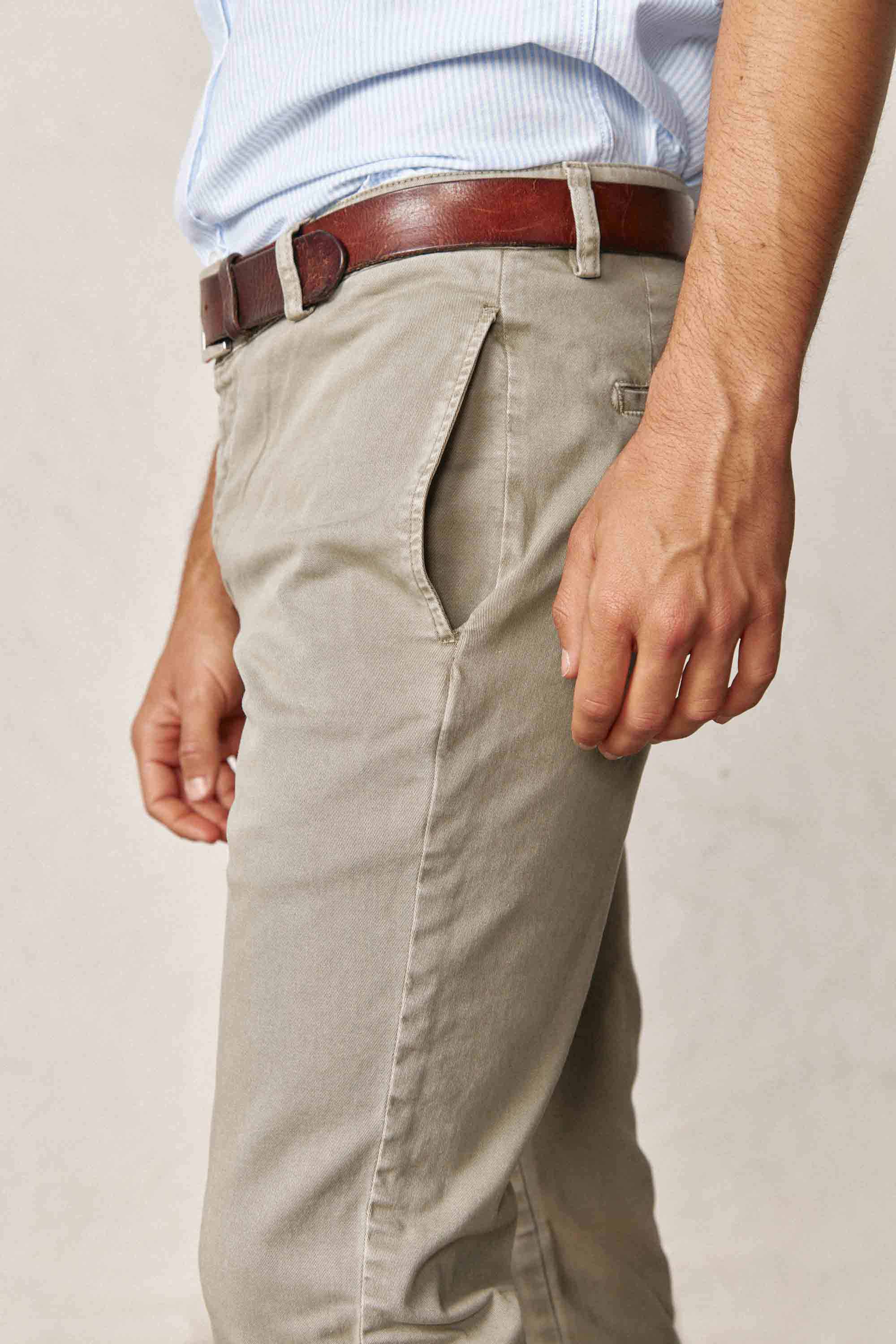 Pantalón Chino - Beige Tostado